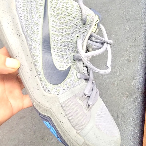 elizabeth azurie nike